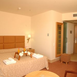 Minos Hotel