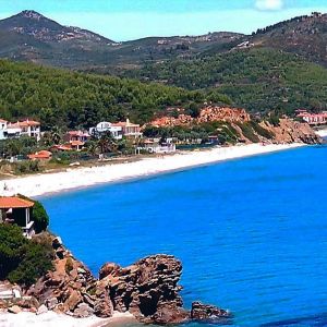 Salonikiou Beach Deluxe Apartments