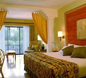 Hotel Melia Caribe Tropical Beach and Resort