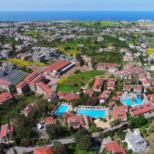 Riverside Garden Resort