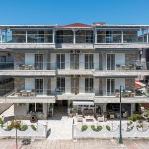 Ouzas Luxury Hotel