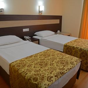 Hotel Lonicera World