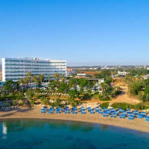 Hotel Crystal Springs Beach