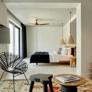 The Syntopia Hotel