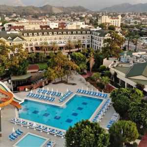 Lucida Beach Hotel