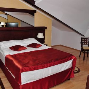 Complex Turistic Valea cu Pesti