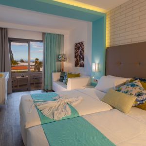Kyknos Beach Hotel and Bungalows