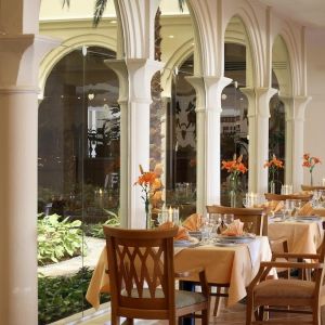 Hotel Baron Palms Resort