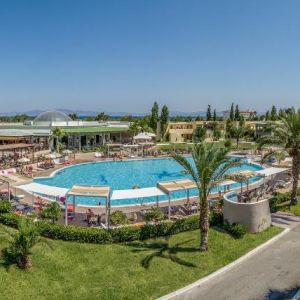 Hotel Kipriotis Maris and Suites