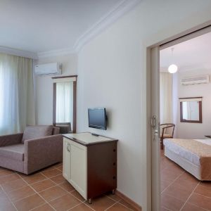Kaila City Hotel