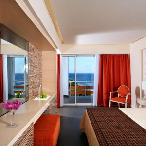 Hotel Eden Roc Resort