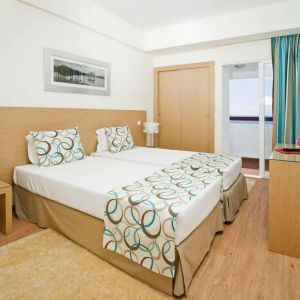 Hotel Dom Jose Beach