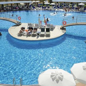 Cenger Beach Resort