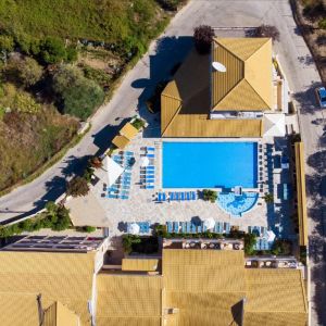Hotel Kavos Plaza