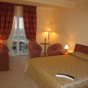Hotel Romanov