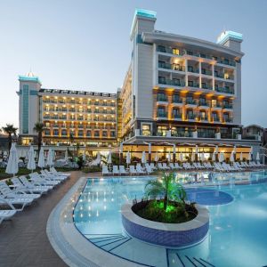 Hotel Luna Blanca Resort