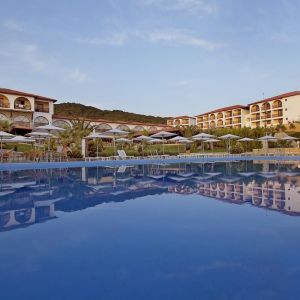 Hotel Akrathos Beach