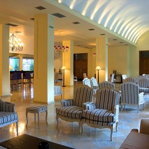 Hotel Olympian Bay