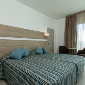 Hotel Kapetanios Bay