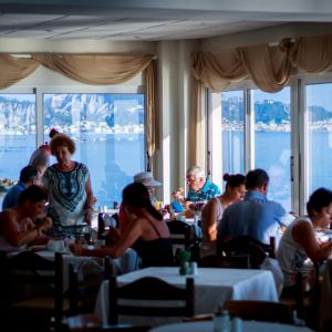 Hotel Chryssi Akti