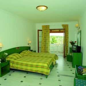 Hotel Mediteranee