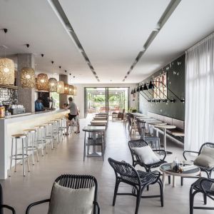 Aqua Hotel Bertran Park