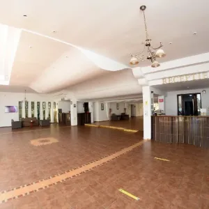 Q Hotel