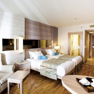 Melas Resort Side