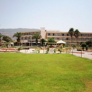 Niriides Beach Hotel