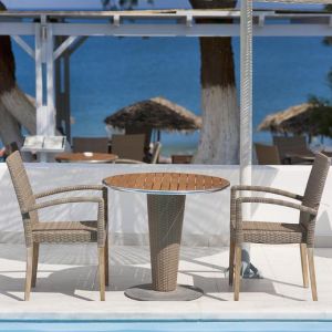 Hotel Alesahne Beach