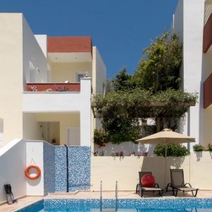 Troulis Apartament Hotel
