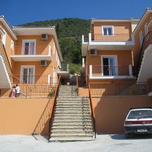 VILA SUN LAZAR