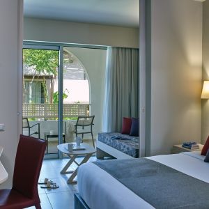 Atlantica Akti Zeus Hotel