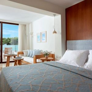 ST. NICOLAS BAY RESORT HOTEL and VILLAS