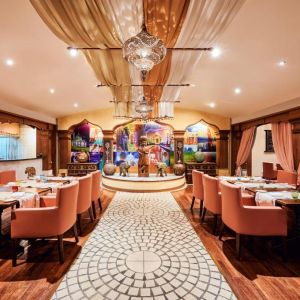 Movenpick Hotel and Apartments Bur Dubai