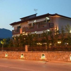 Anassa Studios Apartments
