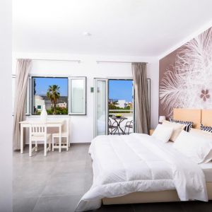 Angela Studios And Apartments Sissi