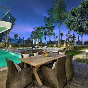 Hotel Nirvana Lagoon Villas Suites and Spa