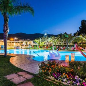 Yiannis Manos Resort Hotel