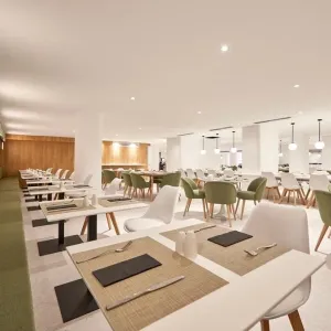 Hotel Dunas Blancas