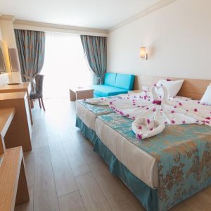 Loceanica Beach Resort