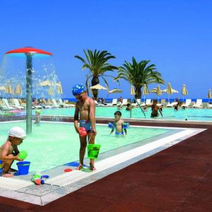 Hotel Anthoussa Beach Resort and Spa