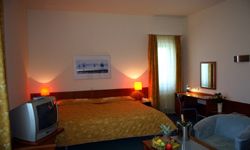 Hotel Ramada Airport