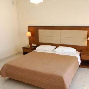 Hotel Paleos Apartments