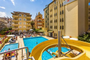 Hotel Kleopatra Beach