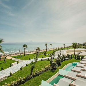 Blue Carpet Luxury Suites