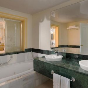 Hotel Bahia Principe Luxury Bouganville