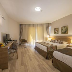 Hotel Ramada Resort Lara