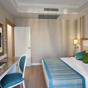 Hotel Karmir Resort and Spa