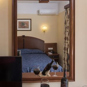 Vantaris Garden Hotel